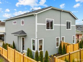 2217 Hoyt Avenue C, Everett WA 98201