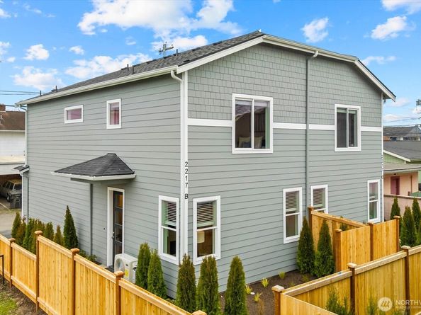 2217 Hoyt Avenue C, Everett WA 98201