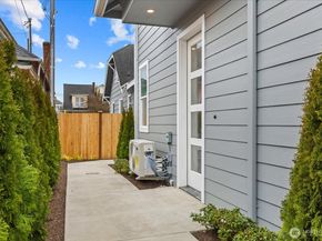 2217 Hoyt Avenue C, Everett WA 98201