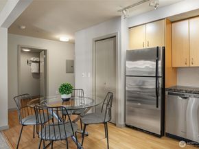 103 Bellevue Avenue E 302, Seattle WA 98102