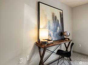 103 Bellevue Avenue E 302, Seattle WA 98102