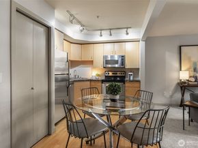 103 Bellevue Avenue E 302, Seattle WA 98102