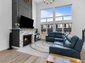 2219 14th Avenue W 405, Seattle WA 98119