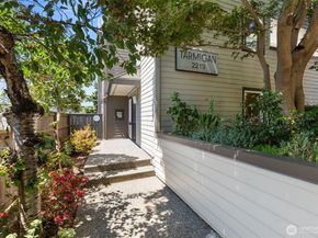 2219 14th Avenue W 405, Seattle WA 98119
