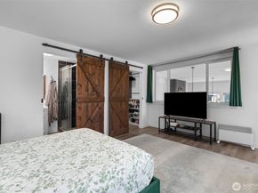 2219 14th Avenue W 405, Seattle WA 98119