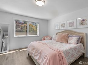 2219 14th Avenue W 405, Seattle WA 98119