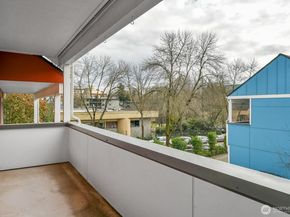 2001 E Yesler Way 24, Seattle WA 98122