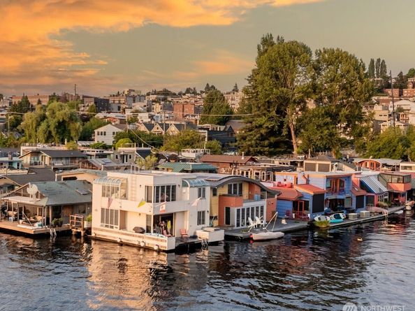 2017 Fairview Avenue E I, Seattle WA 98102