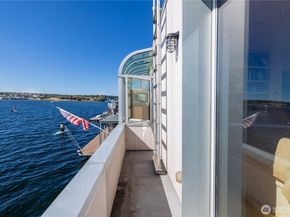 2017 Fairview Avenue E I, Seattle WA 98102