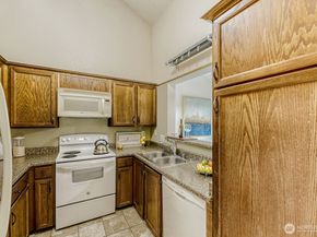 12904 126th Court NE J302, Kirkland WA 98034