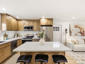 526 N 100th Street, Seattle WA 98133