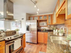 11058 NE 33rd Place D6, Bellevue WA 98004