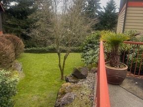 11058 NE 33rd Place D6, Bellevue WA 98004