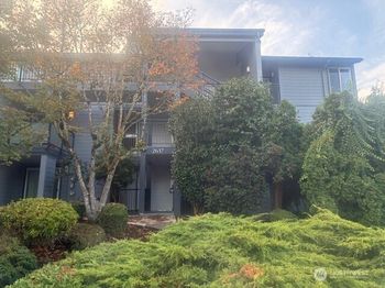 2617 NE 4th Street