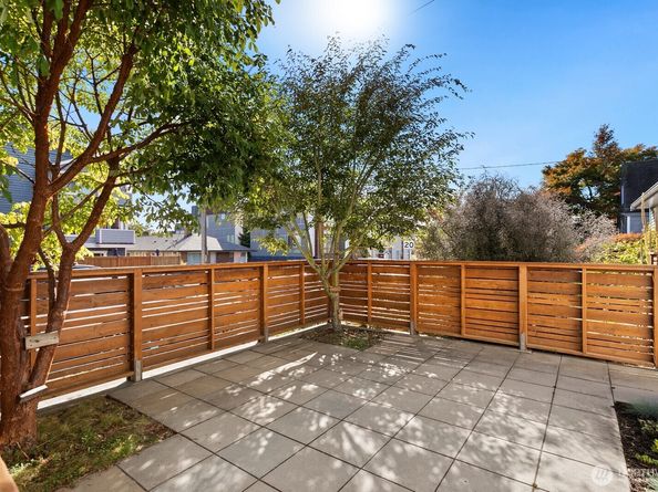 6719 14th Avenue NW A, Seattle WA 98117