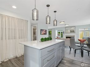 7292 W Lake Sammamish Parkway NE 4306, Redmond WA 98052