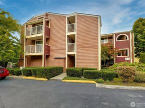 7292 W Lake Sammamish Parkway NE 4306, Redmond WA 98052