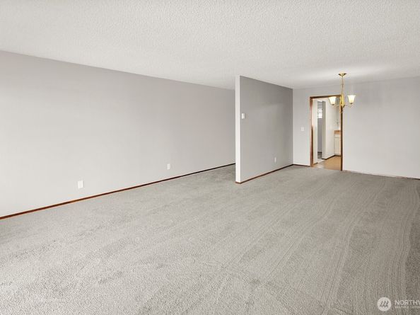 510 Forsyth Lane 308, Edmonds WA 98020