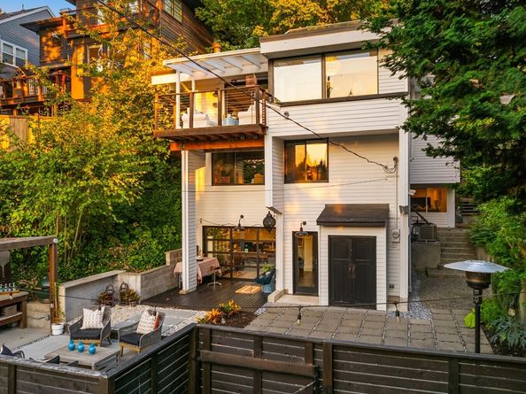 617 33rd Avenue E, Seattle WA 98112