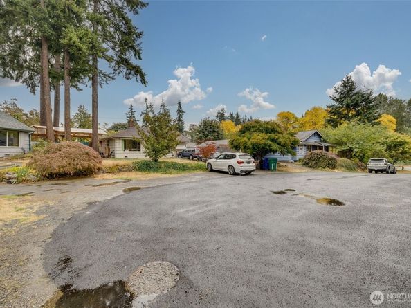12520 24th Avenue NE, Seattle WA 98125