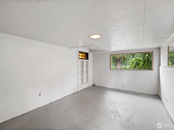12520 24th Avenue NE, Seattle WA 98125