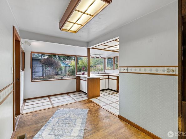 12520 24th Avenue NE, Seattle WA 98125