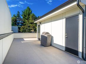 2833 3rd Avenue W, Seattle WA 98119