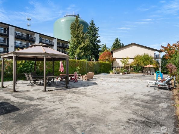 17924 23rd Lane NE G201, Seattle WA 98155
