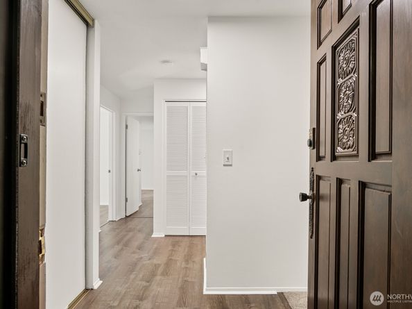 17924 23rd Lane NE G201, Seattle WA 98155