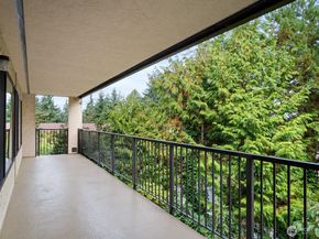 17924 23rd Lane NE G201, Seattle WA 98155