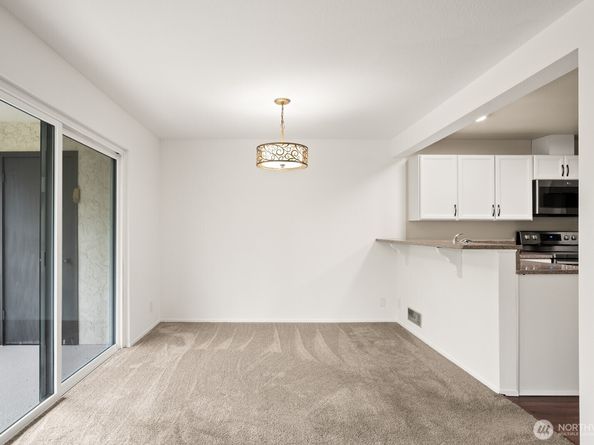 17924 23rd Lane NE G201, Seattle WA 98155