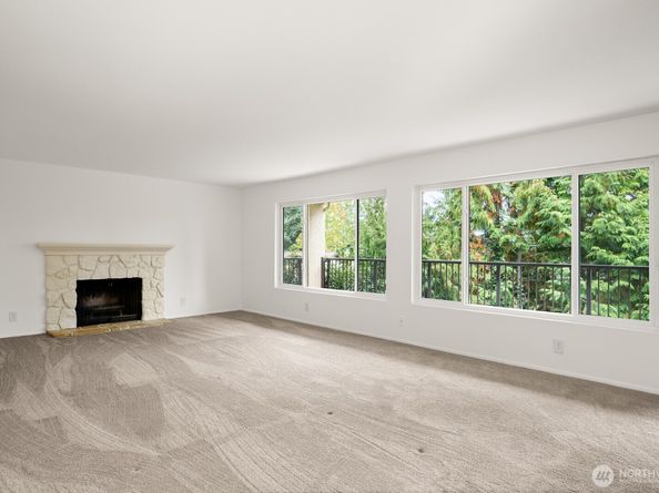 17924 23rd Lane NE G201, Seattle WA 98155