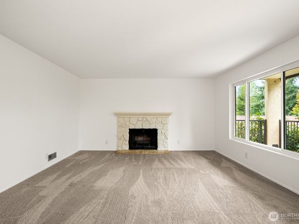 17924 23rd Lane NE G201, Seattle WA 98155