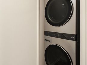 12317 10th Place NE B, Seattle WA 98125