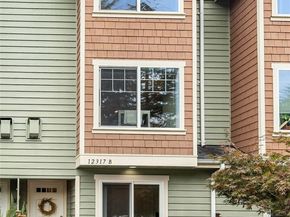 12317 10th Place NE B, Seattle WA 98125