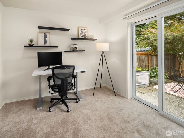 12317 10th Place NE B, Seattle WA 98125