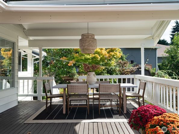 15919 NE 165th Street, Woodinville WA 98072