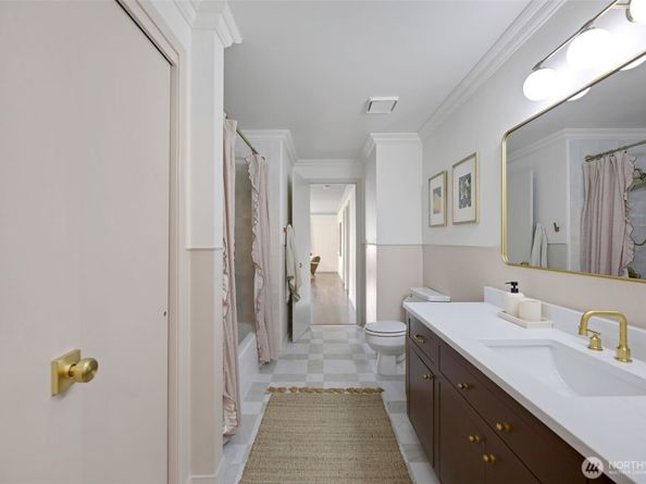 15919 NE 165th Street, Woodinville WA 98072