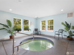 28712 18th Avenue S X201, Federal Way WA 98003
