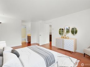 28712 18th Avenue S X201, Federal Way WA 98003