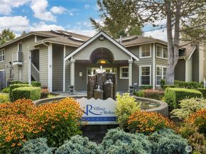 28712 18th Avenue S X201, Federal Way WA 98003
