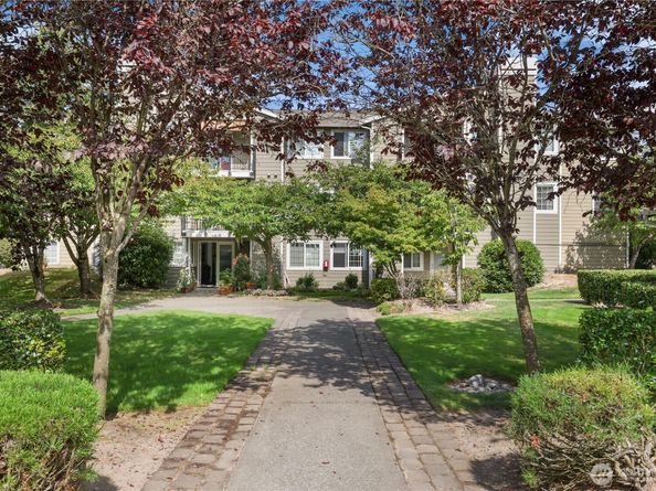 28712 18th Avenue S X201, Federal Way WA 98003