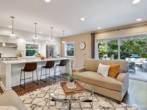 1610 3rd Avenue N, Seattle WA 98109
