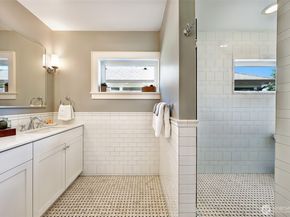 1610 3rd Avenue N, Seattle WA 98109