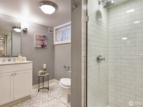 1610 3rd Avenue N, Seattle WA 98109