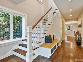1610 3rd Avenue N, Seattle WA 98109