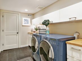 1610 3rd Avenue N, Seattle WA 98109
