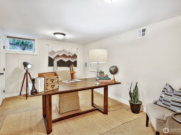 1610 3rd Avenue N, Seattle WA 98109