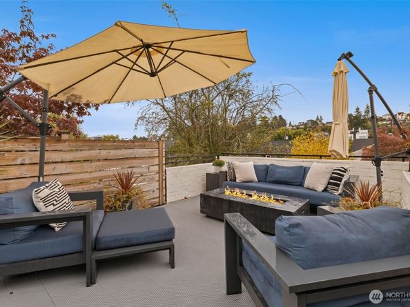 5033 40th Avenue SW, Seattle WA 98136