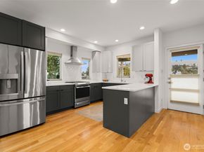 5033 40th Avenue SW, Seattle WA 98136